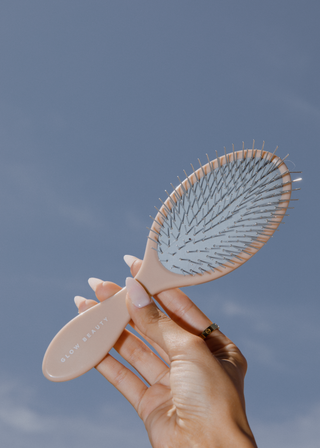 The Detangling Brush